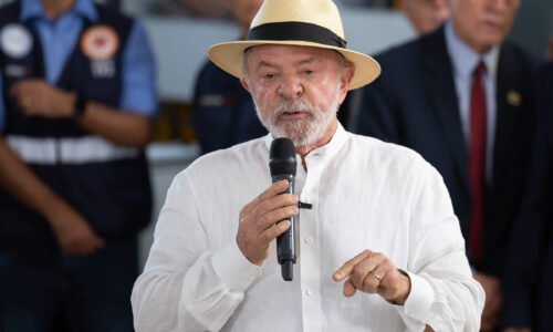 Lula prevê dificuldade inédita no 2º turno da eleição - 03/08/2026 - Política
