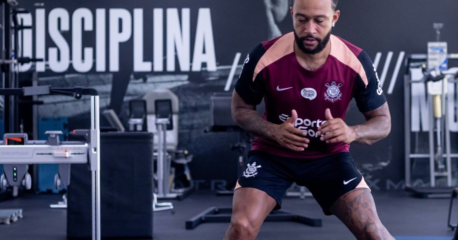Memphis Depay no Corinthians: valores e detalhes do novo contrato