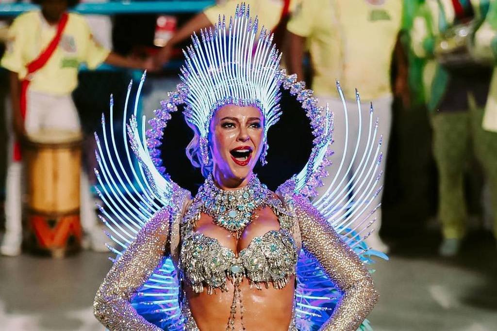 Paolla Oliveira é a nova rainha de bateria da Imperatriz - 24/08/2026 - Carnaval