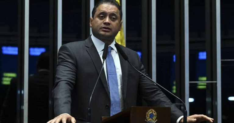 Parentes de senador Weverton Rocha e advogado são alvos de operação da PF | Blogs | CNN Brasil