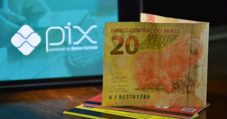 Pix acelera fim do dinheiro vivo, mas ainda enfrenta resistência entre idosos