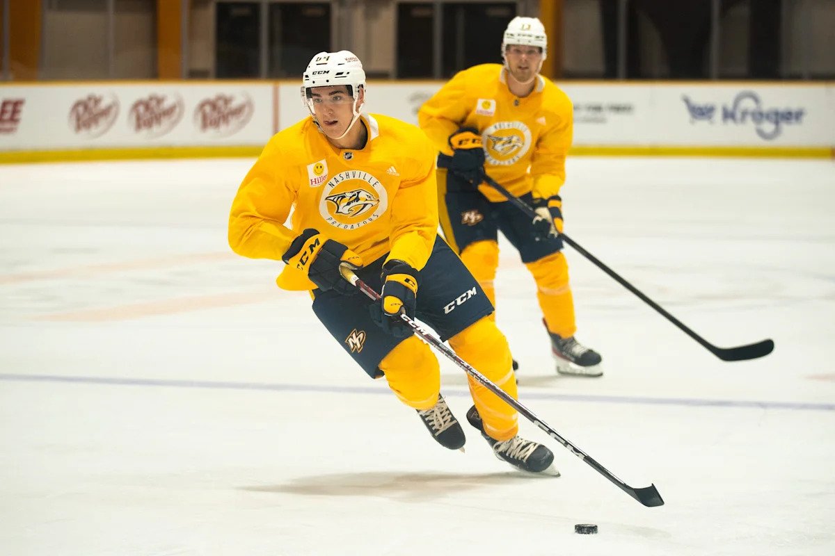 Red Wings make trade with Predators for 6-foot-8 Notre Dame standout