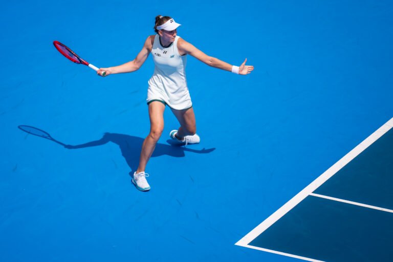 Rybakina, Shnaider set first hard-court showdown in Cincinnati
