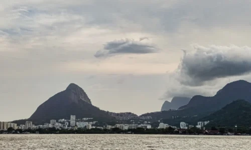 Sábado (22/08) termina com previsão de chuva e de ventos moderados | Chuva segue até quarta-feira (26/08)