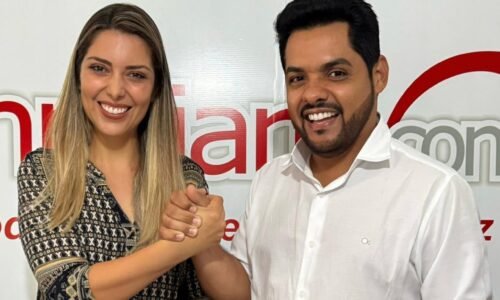 Secretária de Educação pede EXONERAÇÃO