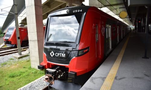Semana começa com possibilidade de greve na CPTM -