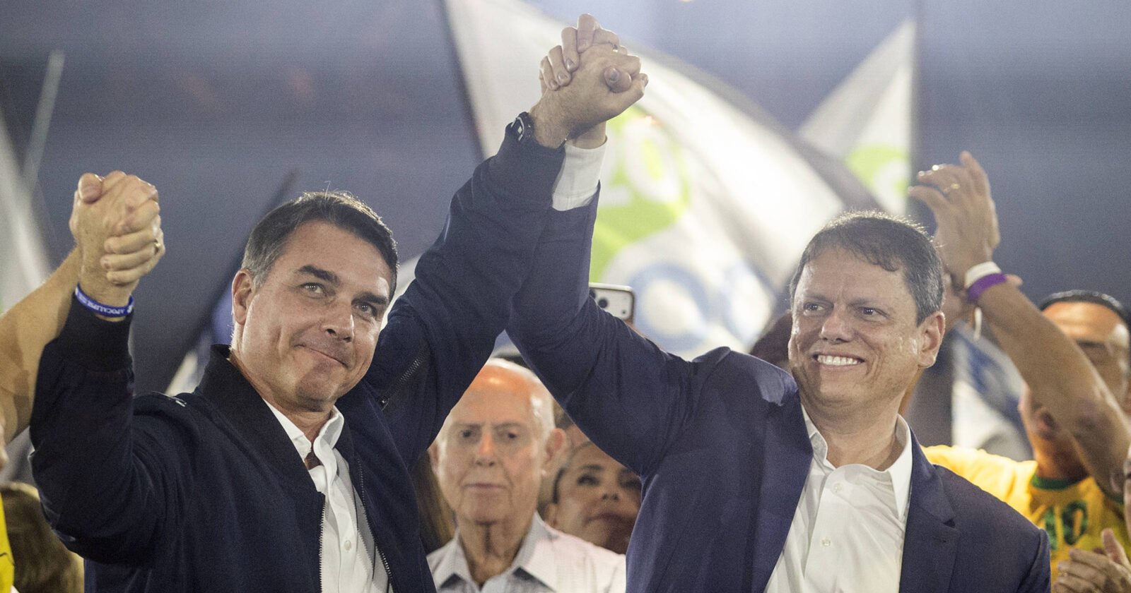 Tarcísio vai ao STF contra Lula após críticas - 12/08/2026 - Política