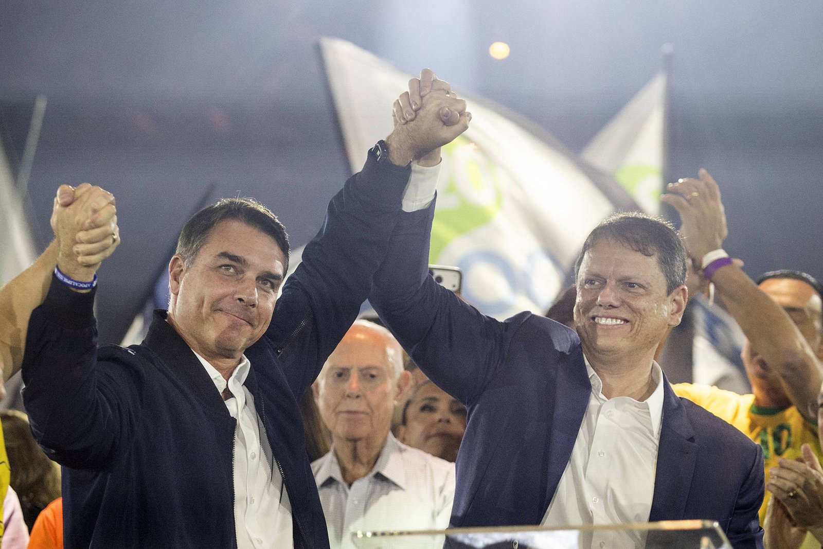 Tarcísio vai ao STF contra Lula após críticas - 12/08/2026 - Política