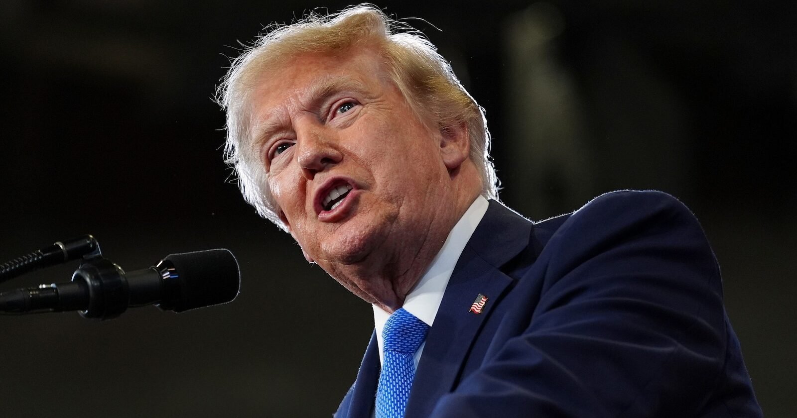 Trump contradicts Vance, says nukes, not oil prices, No. 1 priority in Iran