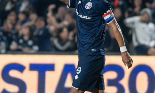 Veja os números do atacante Alex Arce, de 31 anos